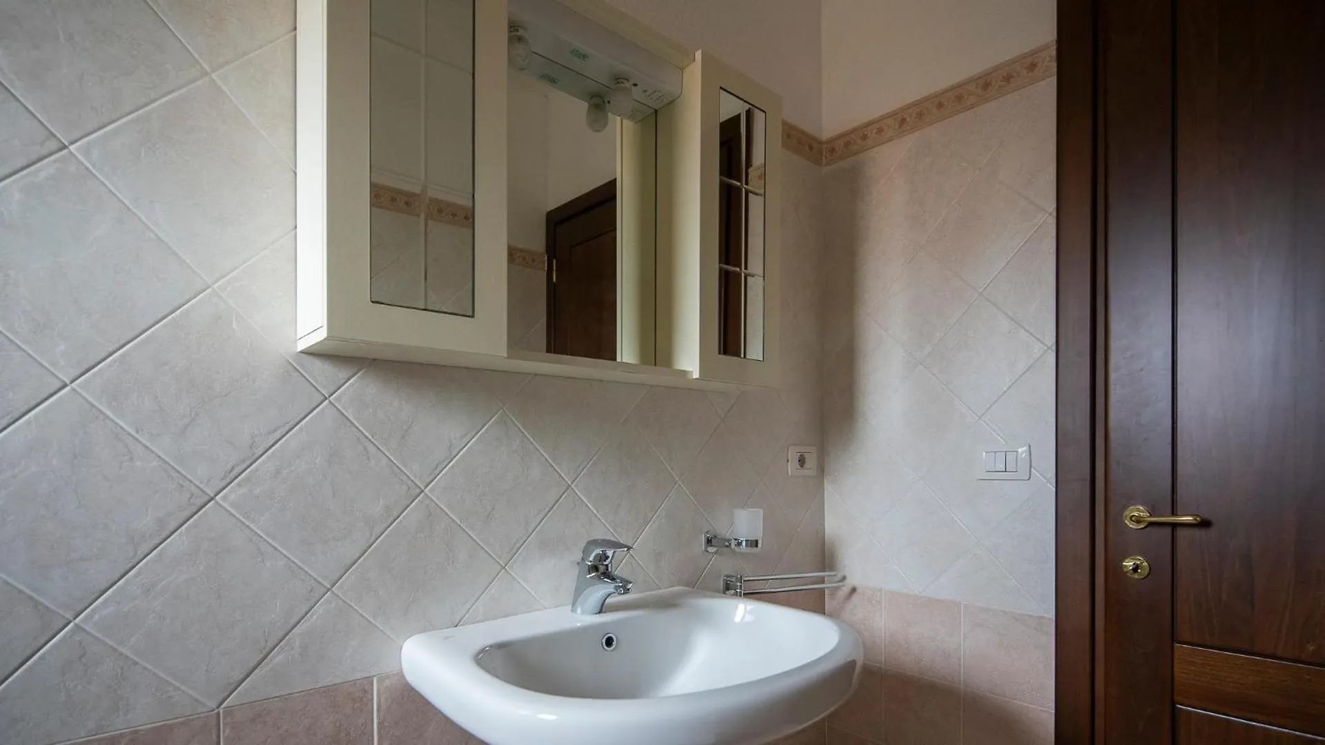 Welcomely - Casa Cristallo Apartment Olbia